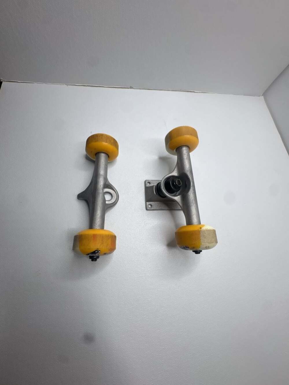Vintage Alien Workshop Skateboard Trucks with 53mm Wheels